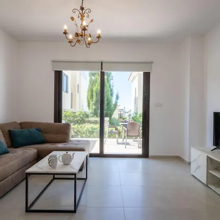 Anita, 2 Bedroom Townhouse *