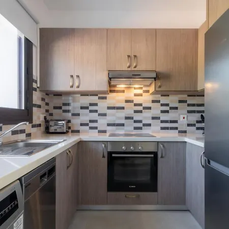 Townhouse Anita - Modern 2-br Coastal Retreat Near The