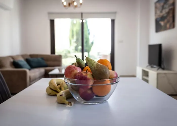 Townhouse Anita - Modern 2-br Coastal Retreat Near The Casa vacanze *