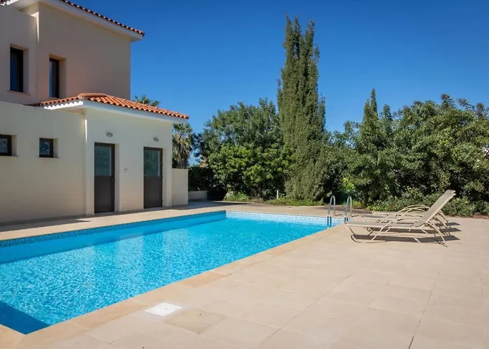 Townhouse Anita - Modern 2-br Coastal Retreat Near The Casa vacanze *