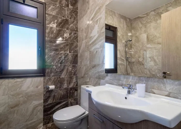 Casa vacanze Townhouse Anita - Modern 2-br Coastal Retreat Near The *