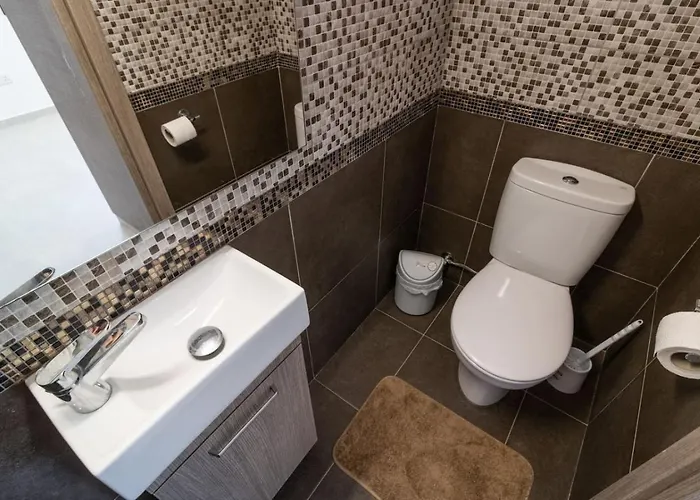 Casa vacanze Townhouse Anita - Modern 2-br Coastal Retreat Near The Peyia