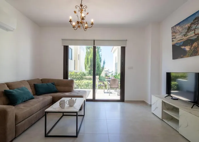 Townhouse Anita - Modern 2-br Coastal Retreat Near The *