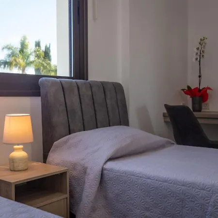 Σπίτι διακοπών Townhouse Anita - Modern 2-br Coastal Retreat Near The