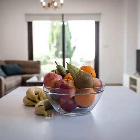 Anita, 2 Bedroom Townhouse Дом отдыха *
