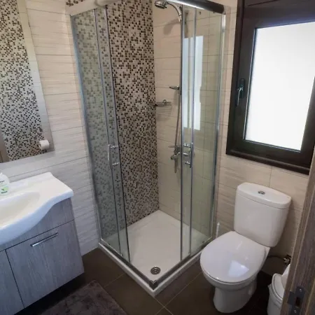 Σπίτι διακοπών Townhouse Anita - Modern 2-br Coastal Retreat Near The Πέγεια